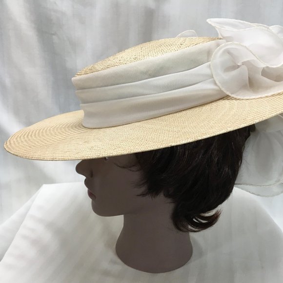 Beige Sonni Straw Hat with Light Gray Ruffles